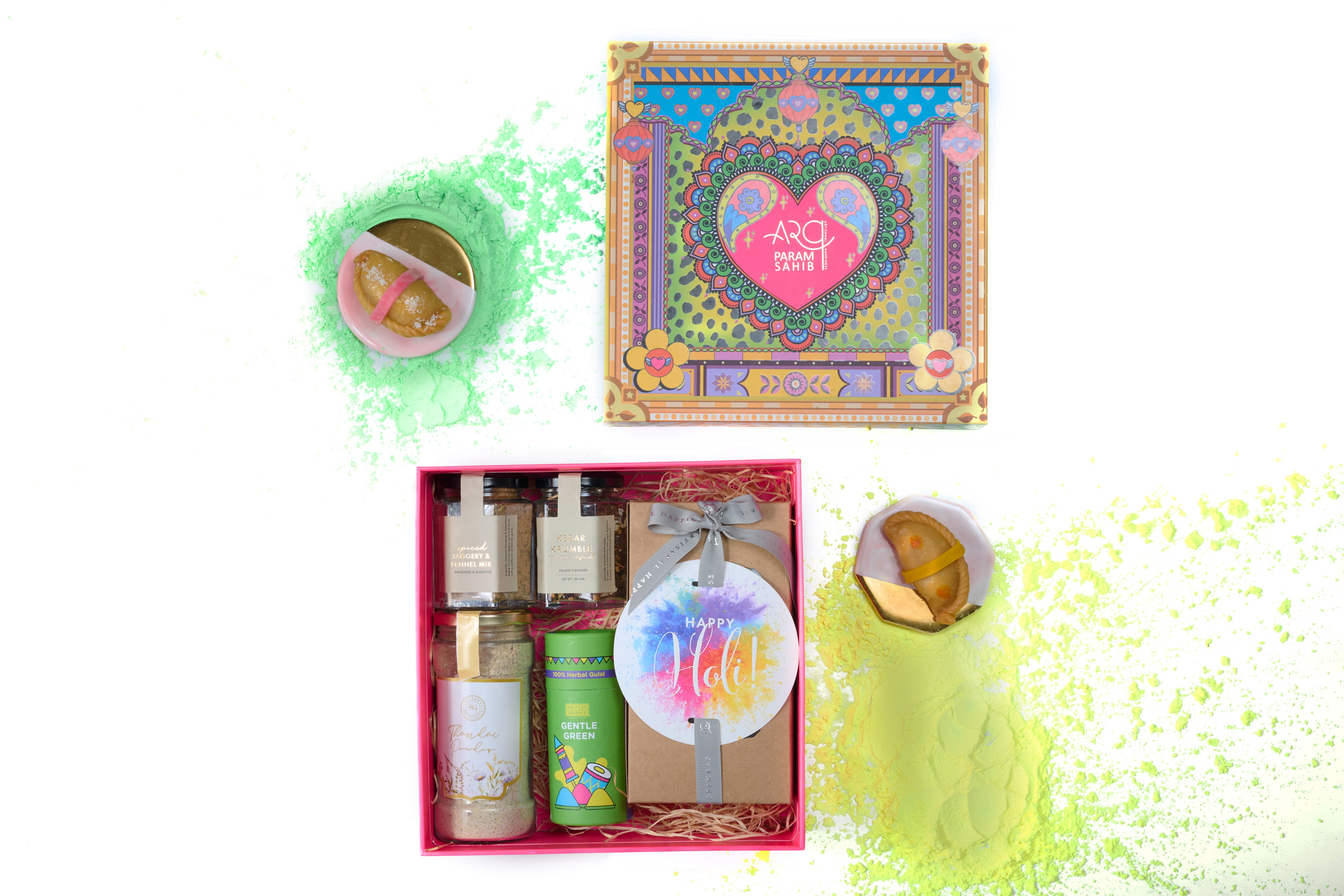 Holi Medium Close Hamper