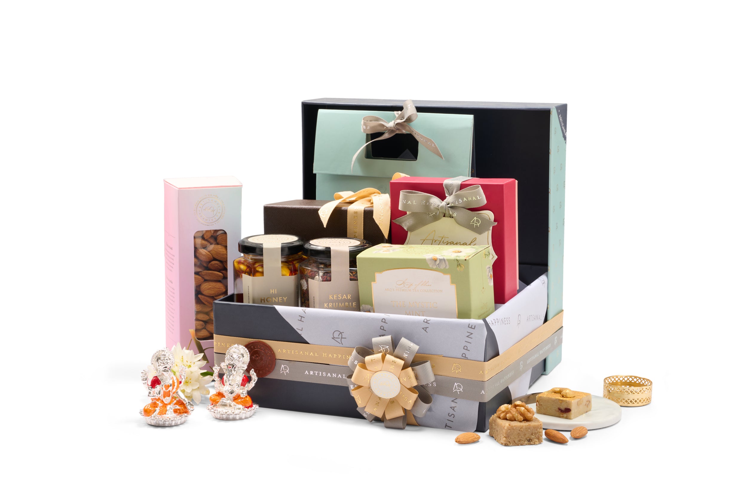 Diwali Medium Open Hamper With Laxmi Ganesh Idol